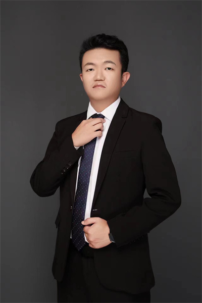 张皓
