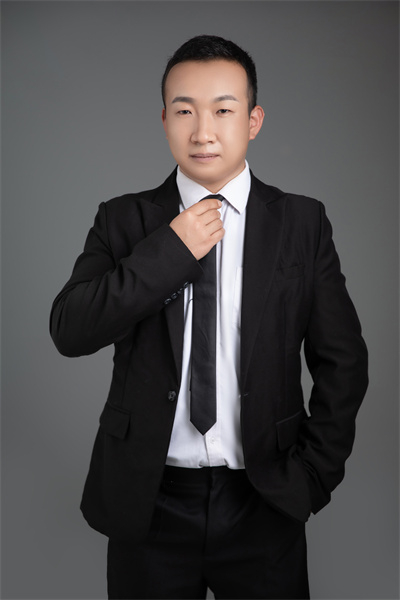 李博